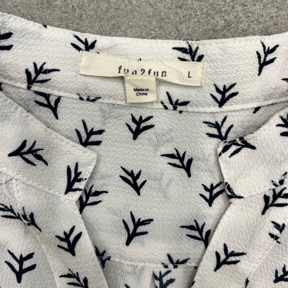 Stitch fix + Fun2fun Blouse - Picture 5 of 6